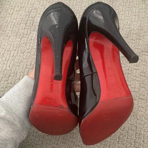 Christian Louboutin Size 40